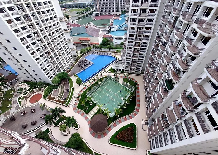 Solemare Parksuites * Manila
